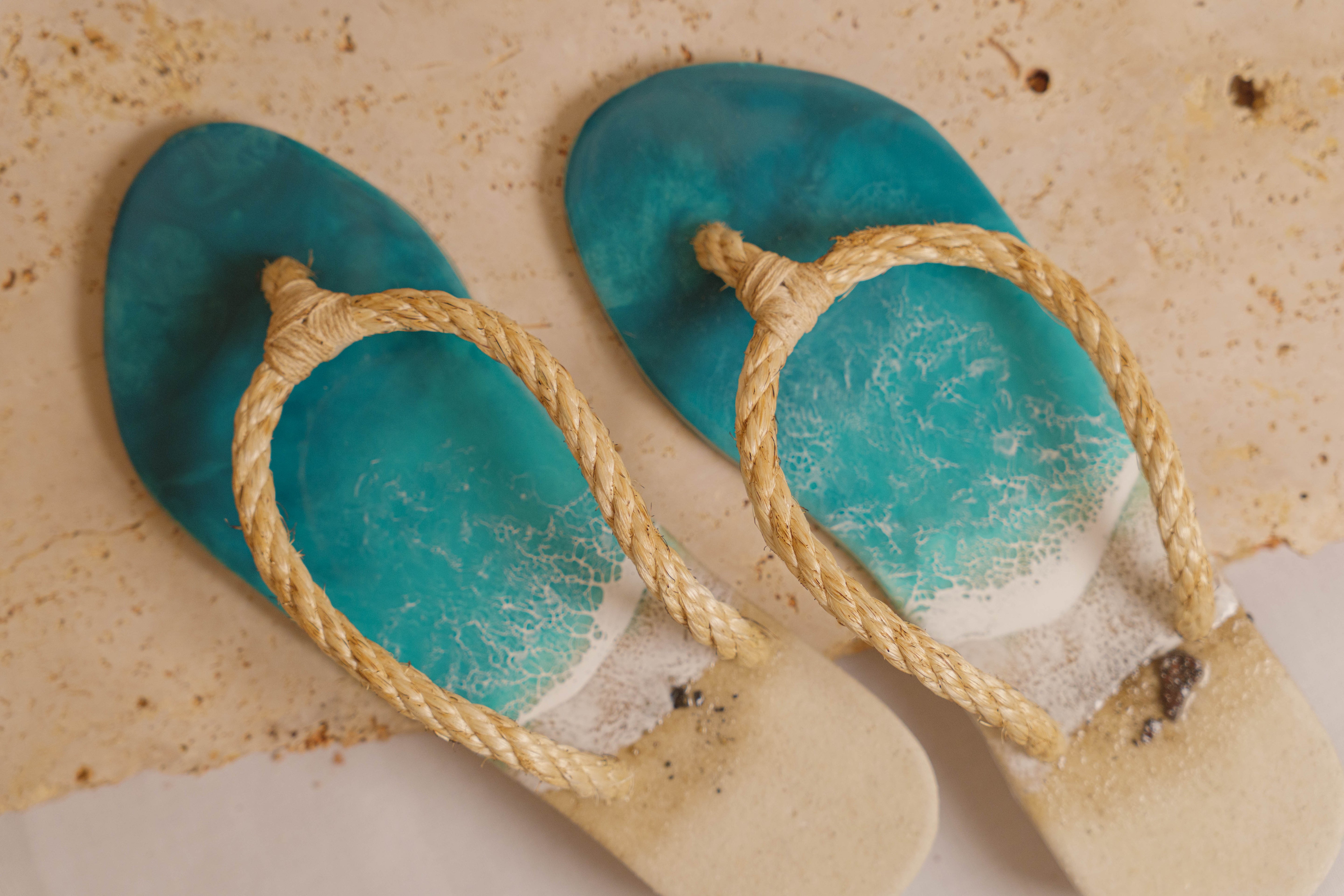 OCEAN FLIP FLOPS