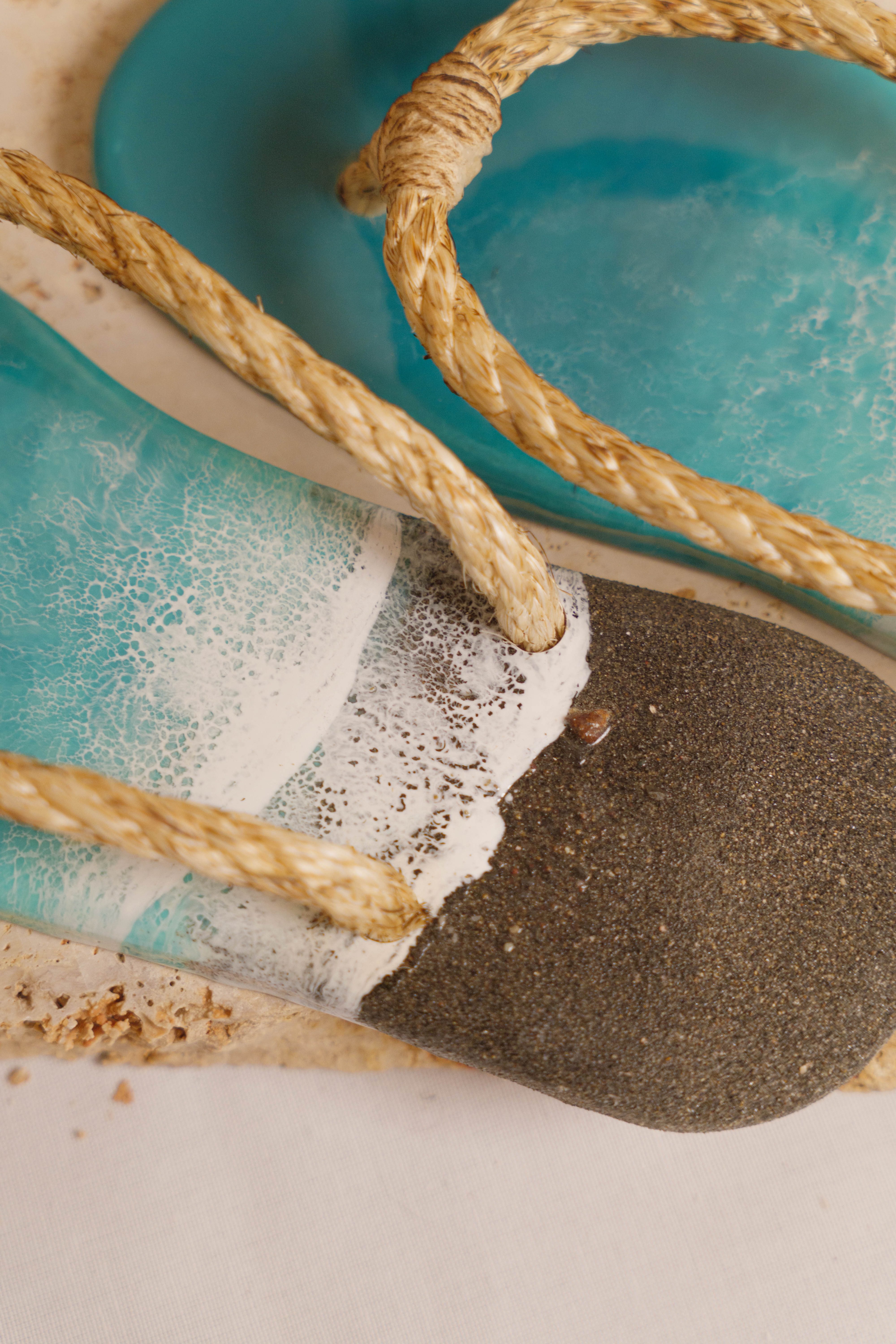 OCEAN FLIP FLOPS