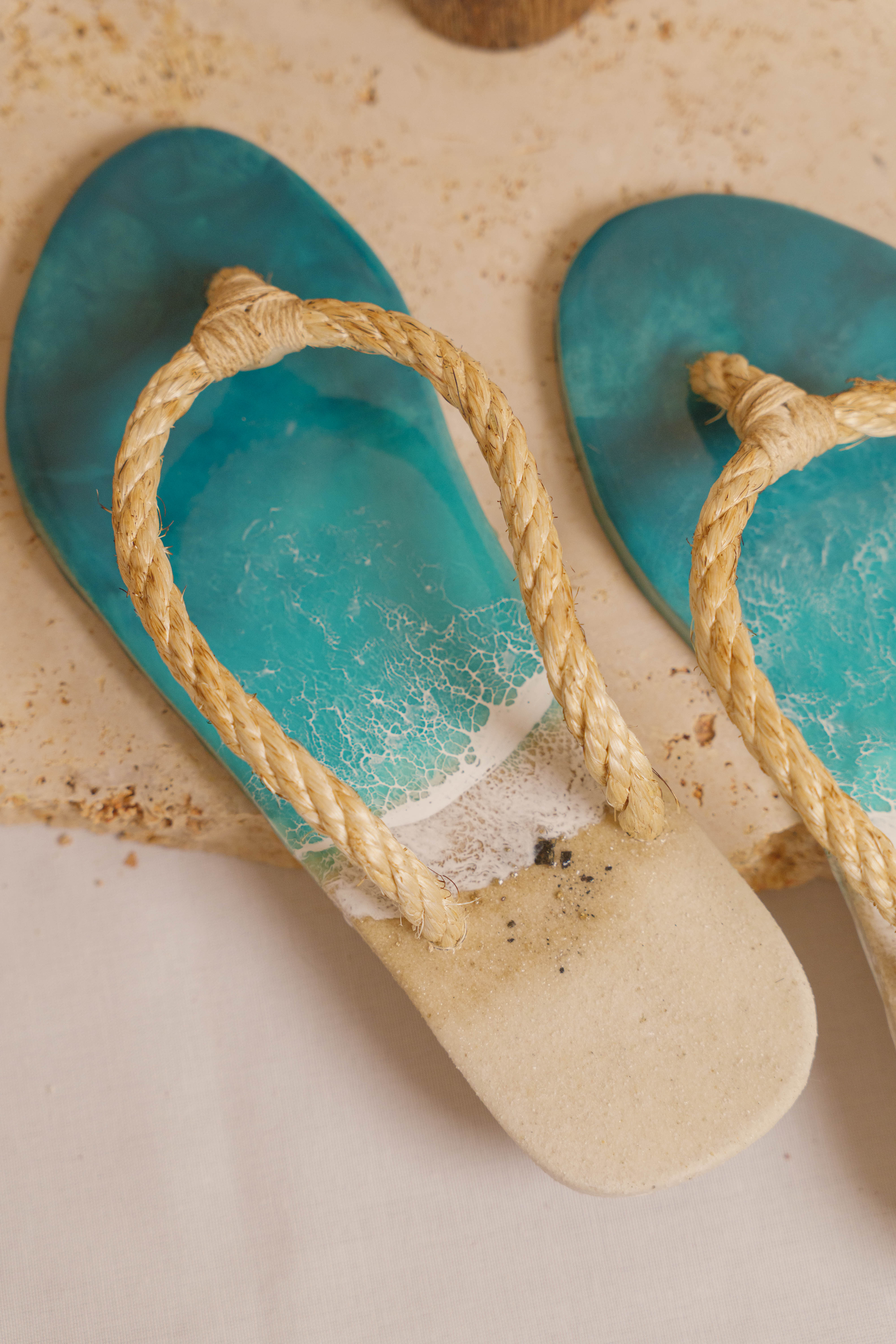 OCEAN FLIP FLOPS